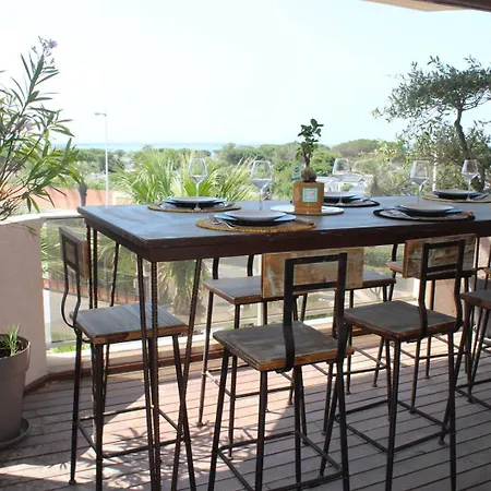 Apartment Belles Prestations: Sea View T4 With Pool Canet-en-Roussillon